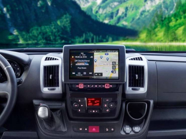 Штатное головное устройство Alpine X901D-DU